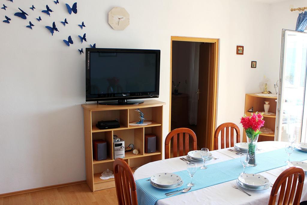 Apartment Teraferma Komiža Esterno foto